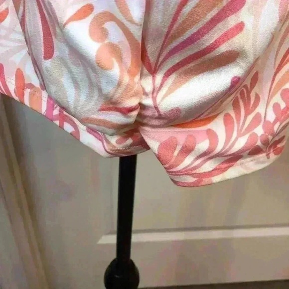 Cure Womens 1XL Blouse S/S Peach Pink and White Silver Rings at the top. - Picture 3 of 7